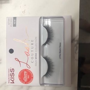 New eyelash in box